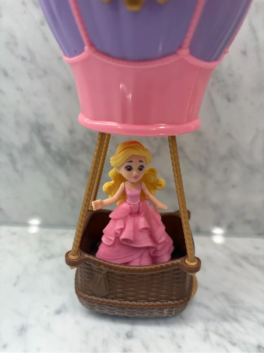 Mattel Wicked Glinda Ozian Balloons Reveal Mini Doll